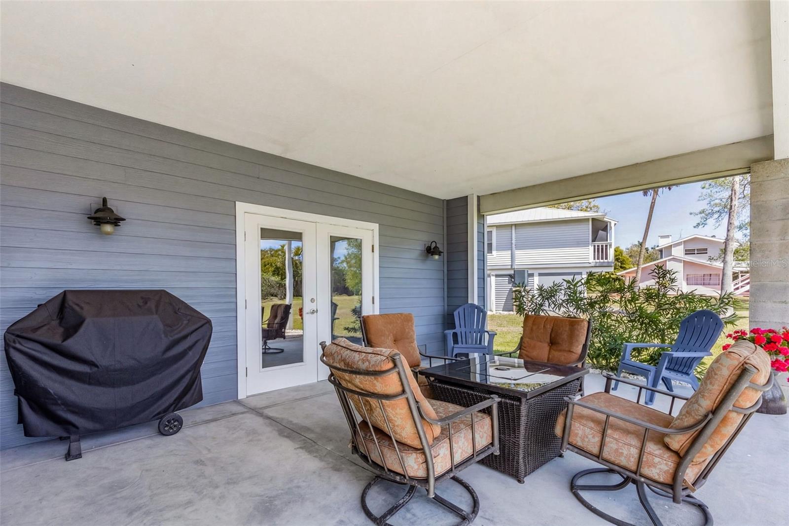 Image 11 of 42 For 7655 Myrsine Circle