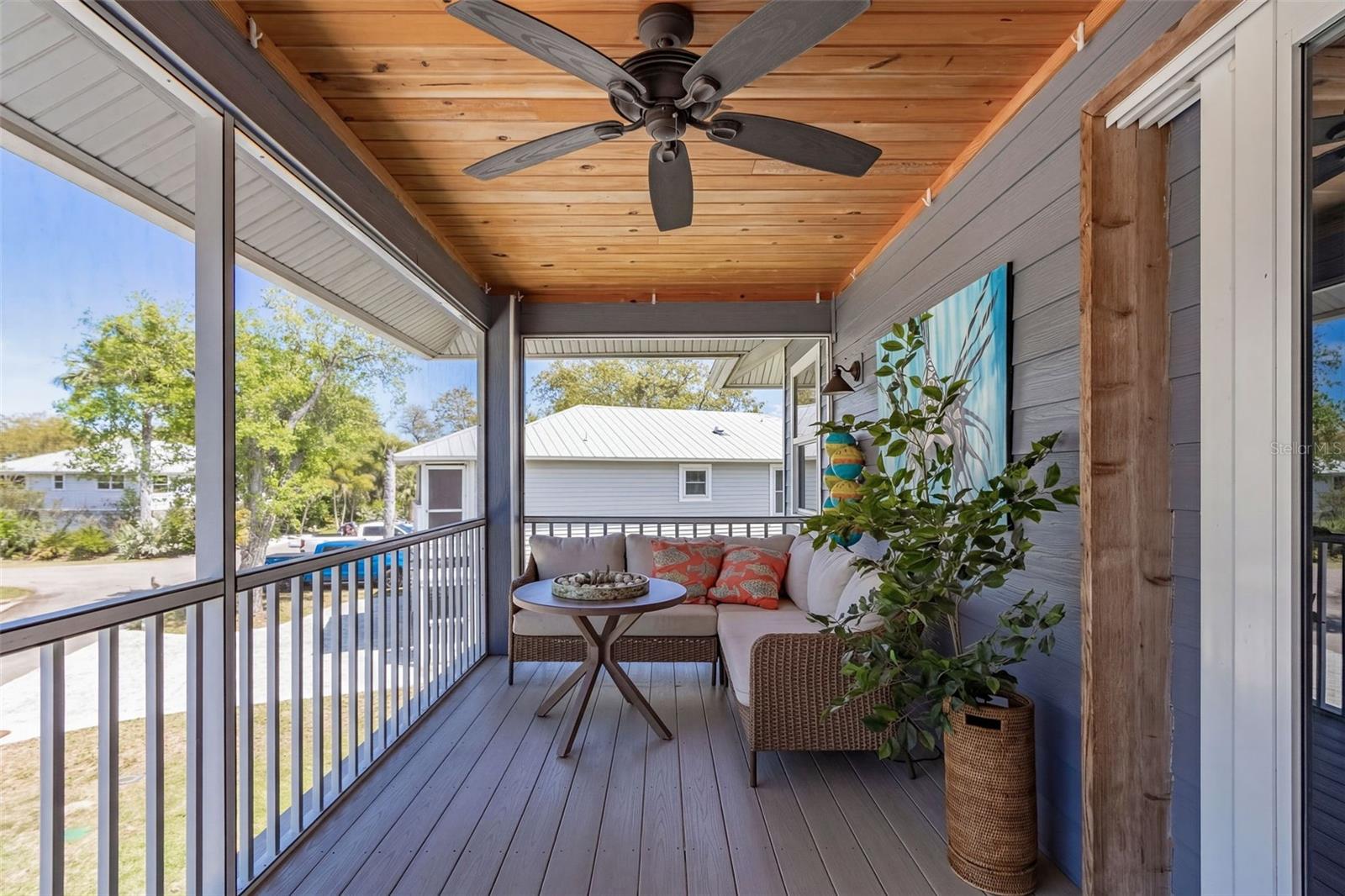 Image 14 of 42 For 7655 Myrsine Circle