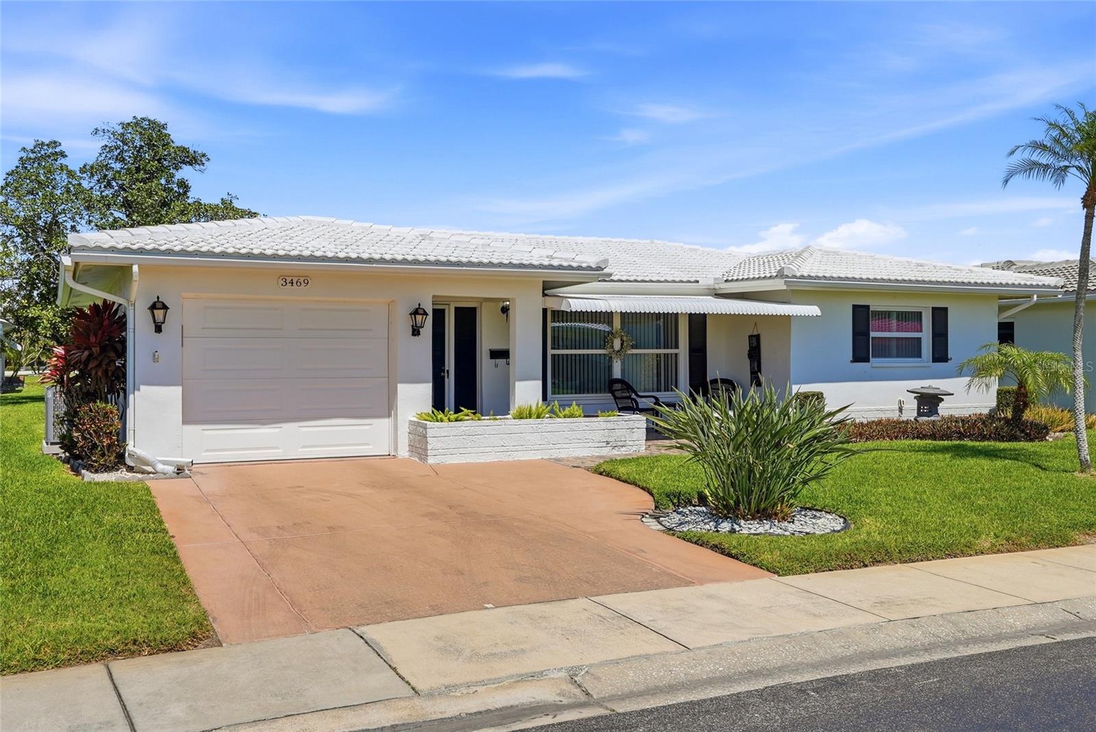 Image 2 of 33 For 3469 100th Avenue N 4