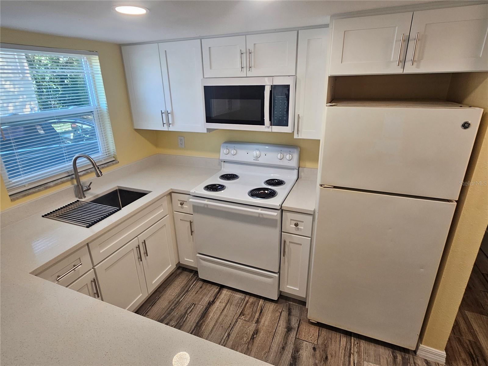 Image 4 of 17 For 2045 Alpine Road 1