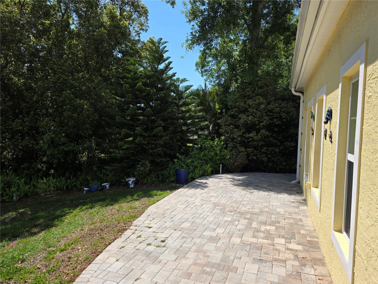 Image 33 of 34 For 1196 Royal Boulevard