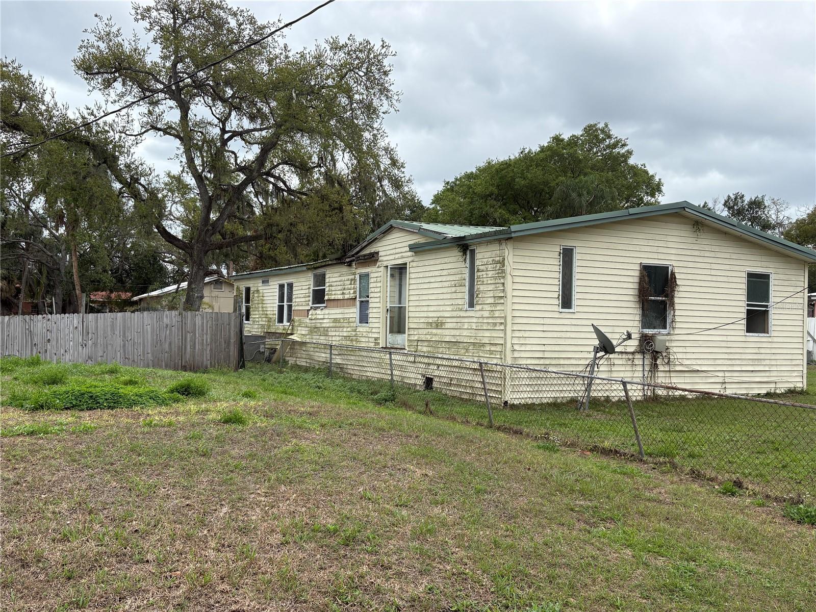 Image 30 of 79 For 10106 Alma Street