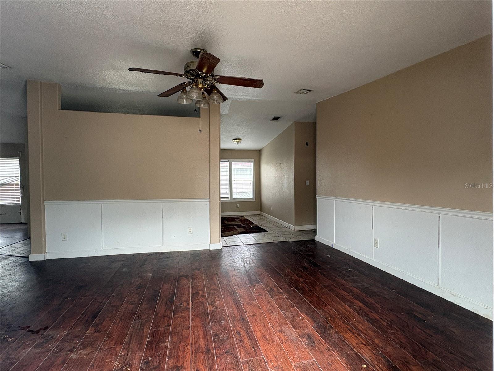 Image 35 of 79 For 10106 Alma Street