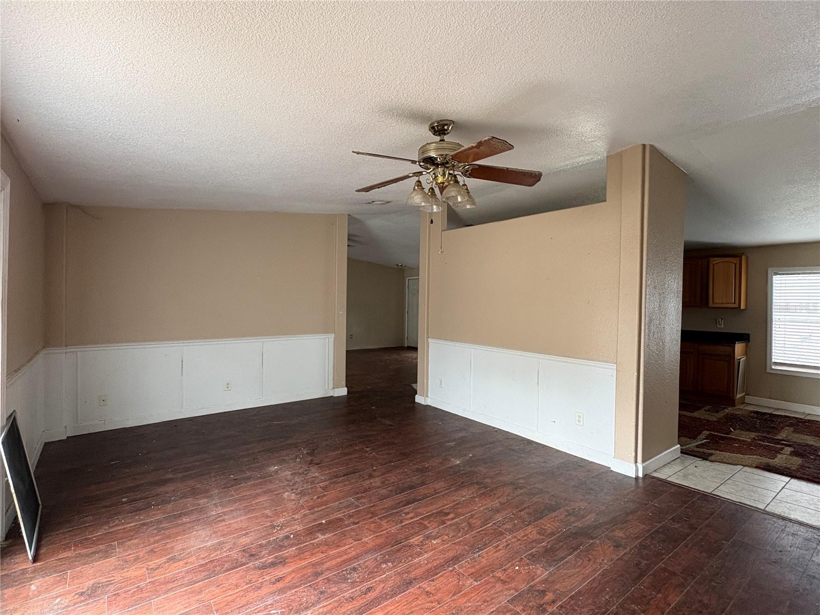 Image 36 of 79 For 10106 Alma Street