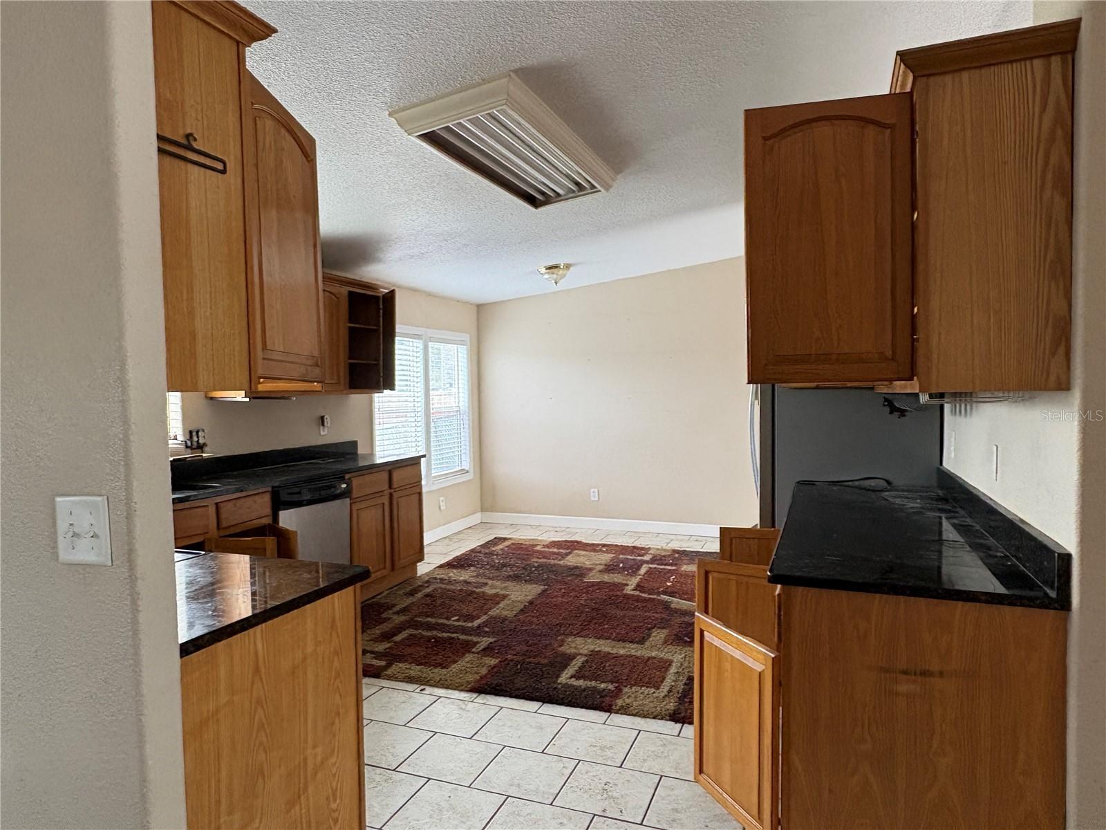 Image 39 of 79 For 10106 Alma Street