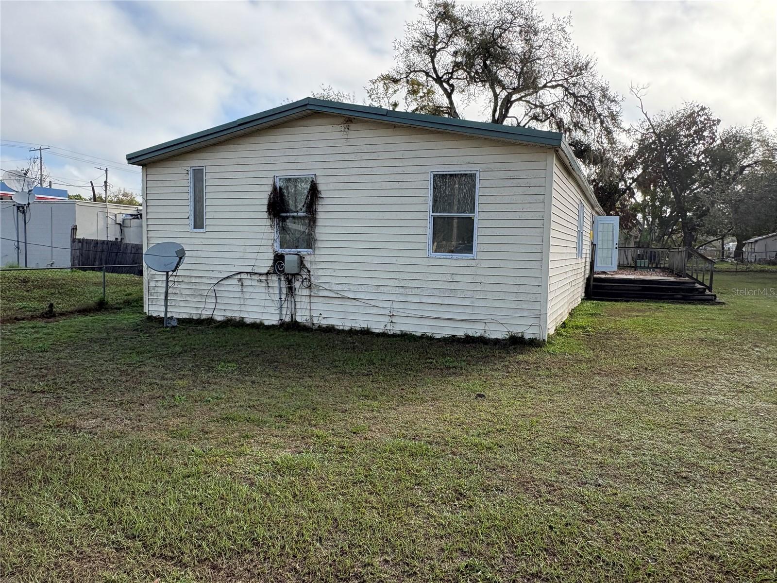 Image 6 of 79 For 10106 Alma Street