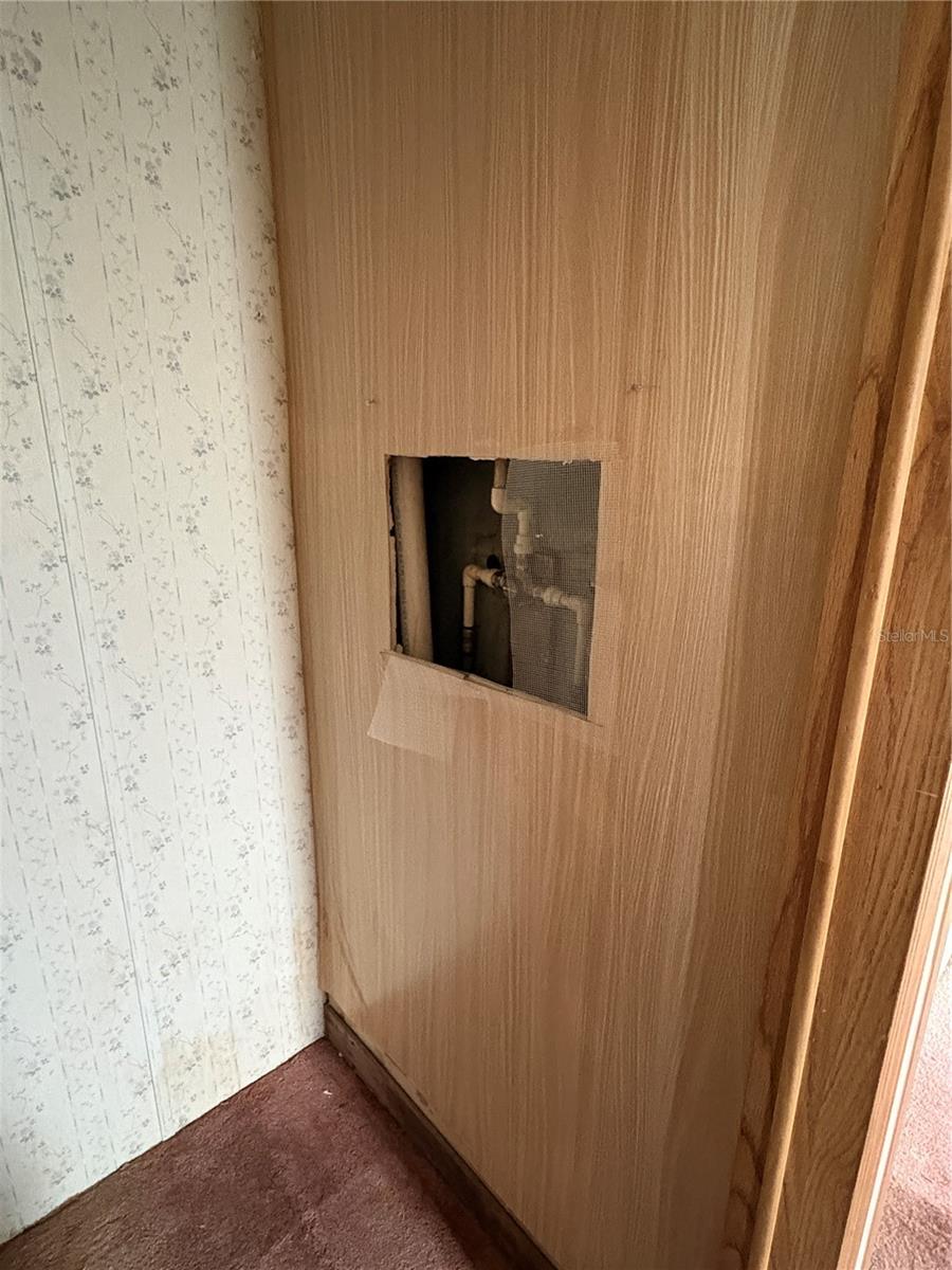 Image 60 of 79 For 10106 Alma Street