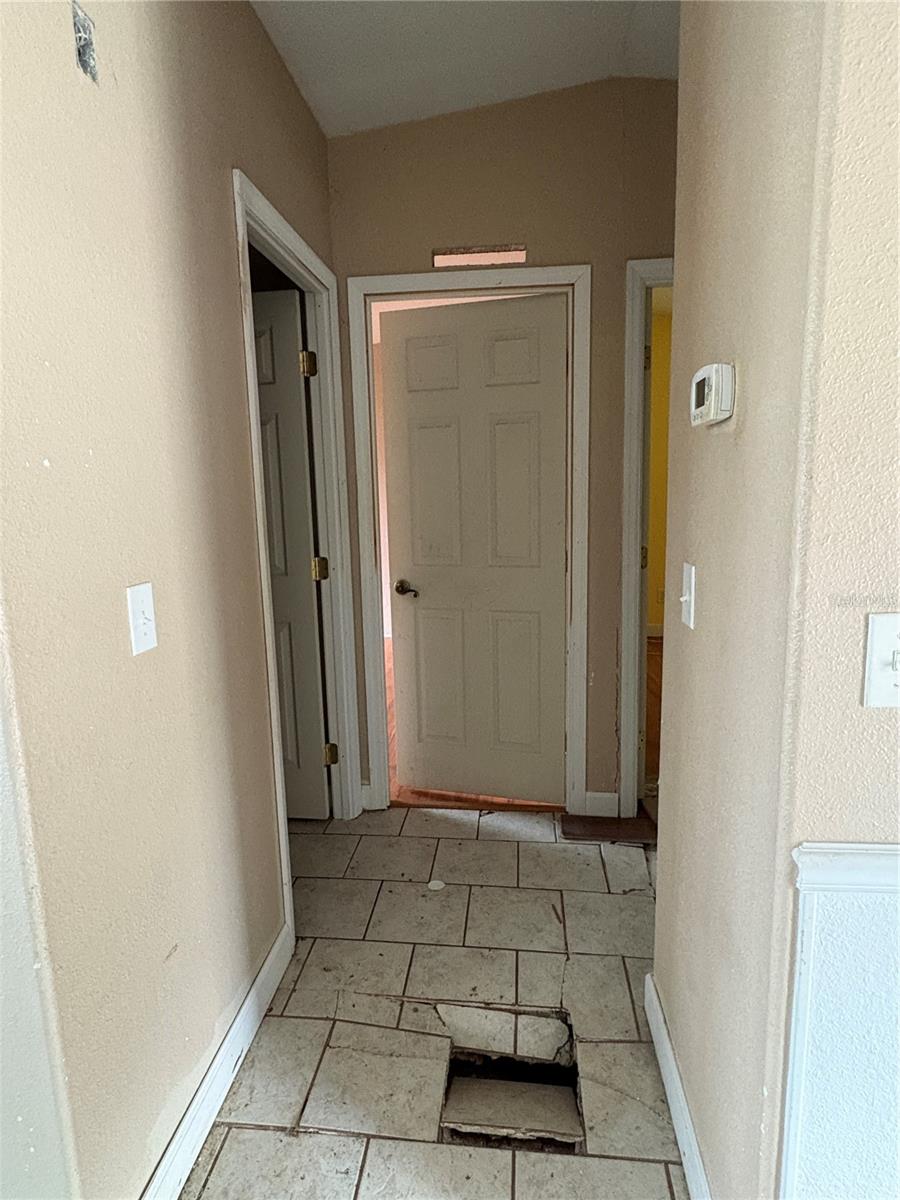 Image 65 of 79 For 10106 Alma Street