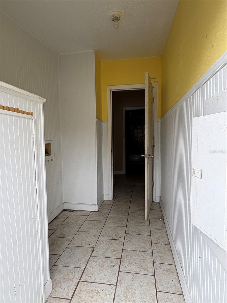 Image 66 of 79 For 10106 Alma Street