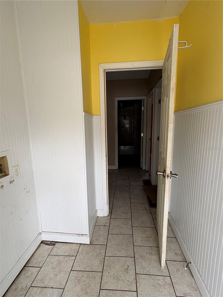 Image 68 of 79 For 10106 Alma Street