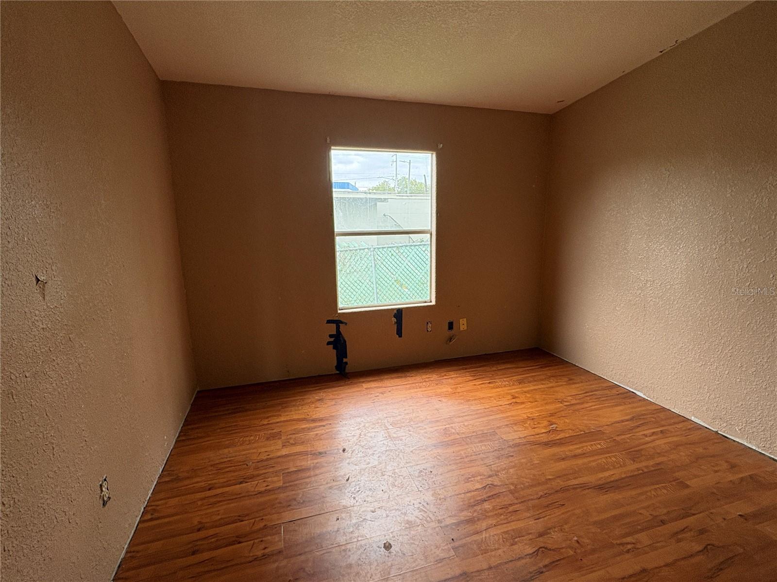 Image 70 of 79 For 10106 Alma Street