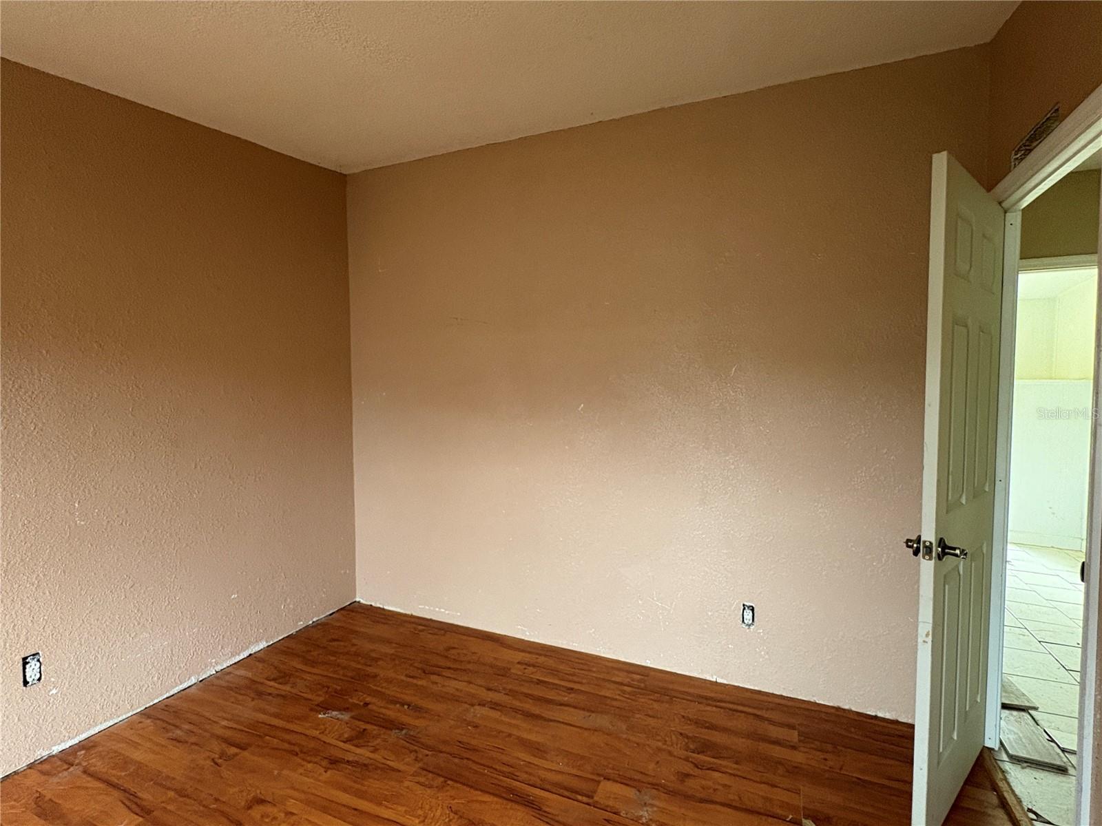 Image 71 of 79 For 10106 Alma Street