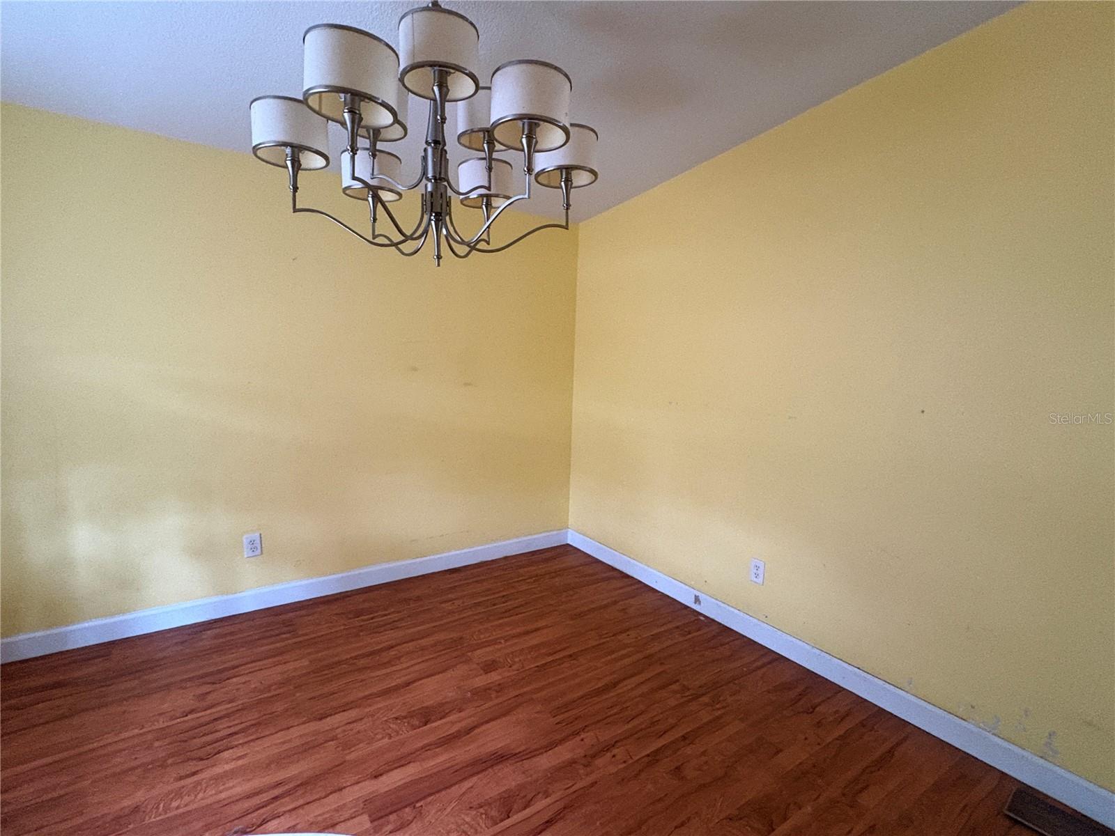 Image 76 of 79 For 10106 Alma Street