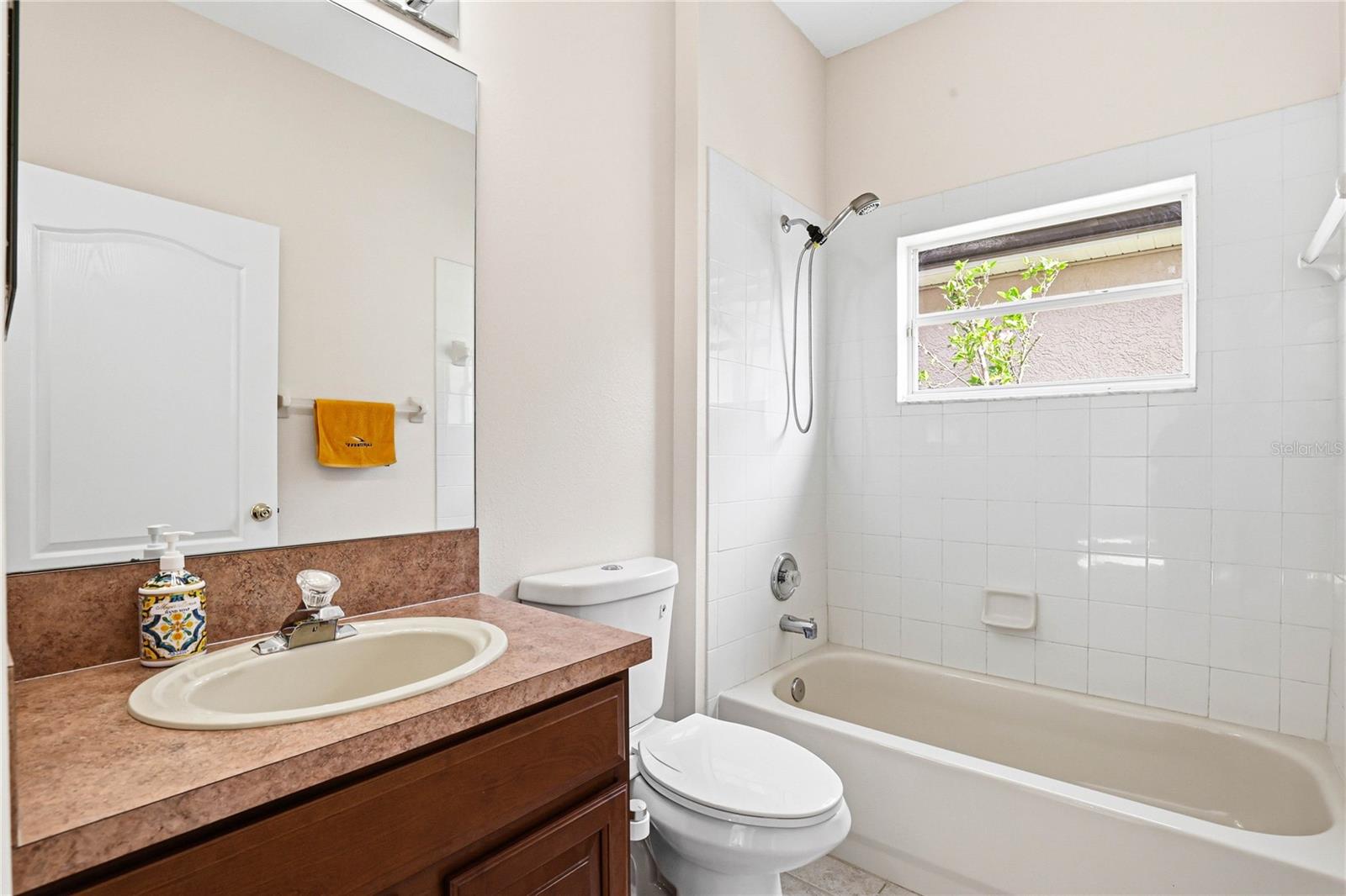 Image 40 of 77 For 18733 Chopin Drive