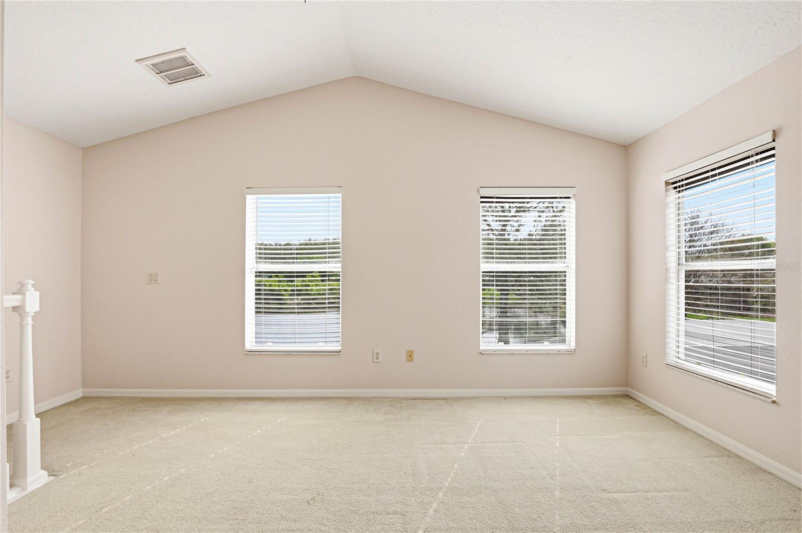 Image 43 of 77 For 18733 Chopin Drive