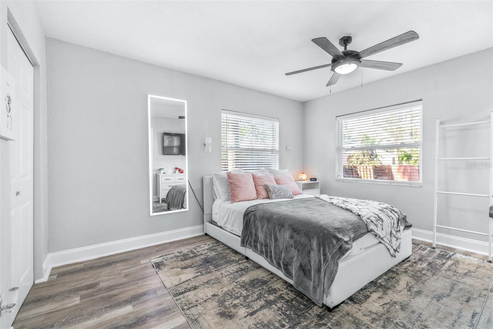 Image 27 of 56 For 4116 Marguerite Street