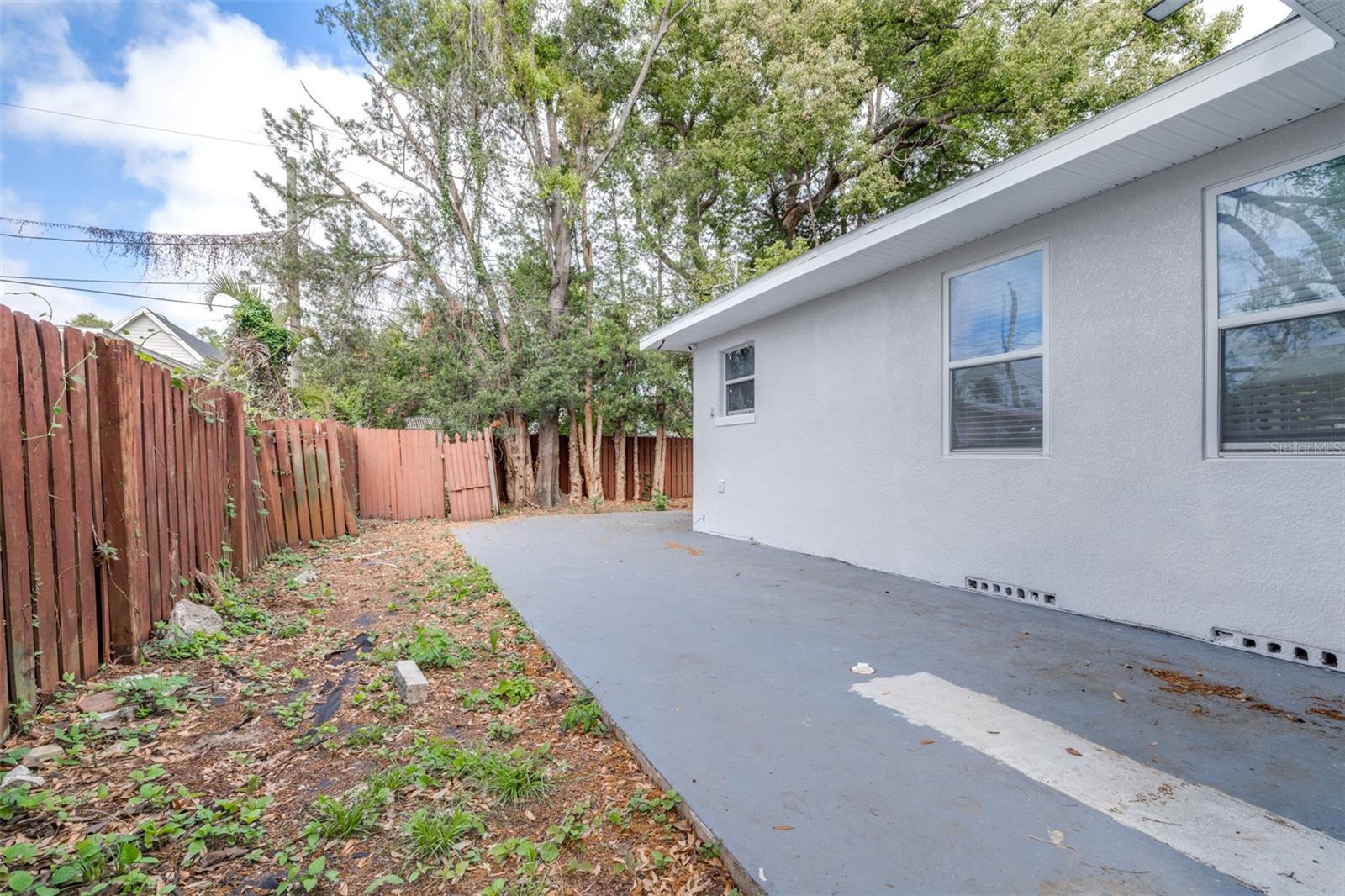 Image 44 of 56 For 4116 Marguerite Street