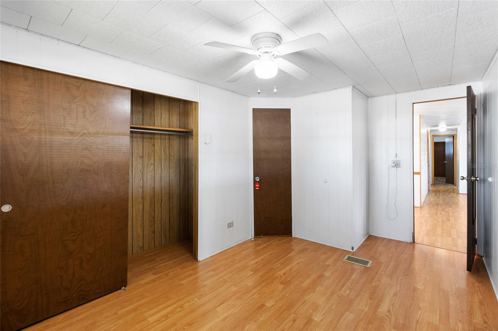 Image 16 of 31 For 4550 Olive Drive