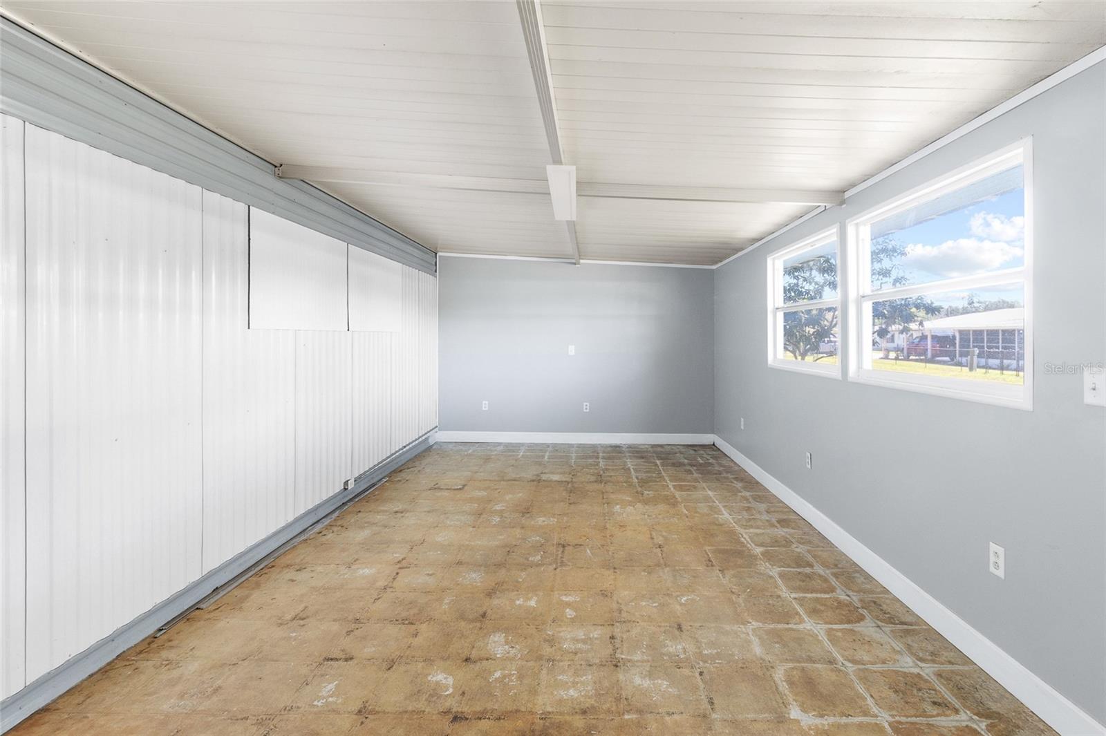 Image 20 of 31 For 4550 Olive Drive