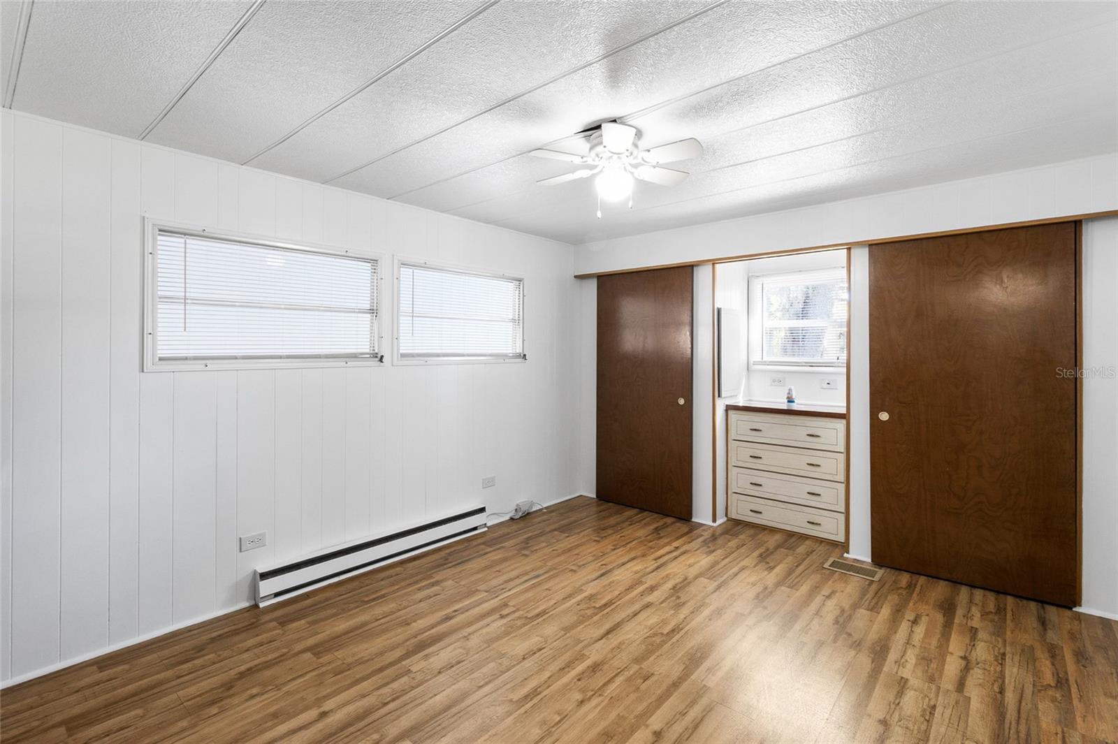 Image 23 of 31 For 4550 Olive Drive