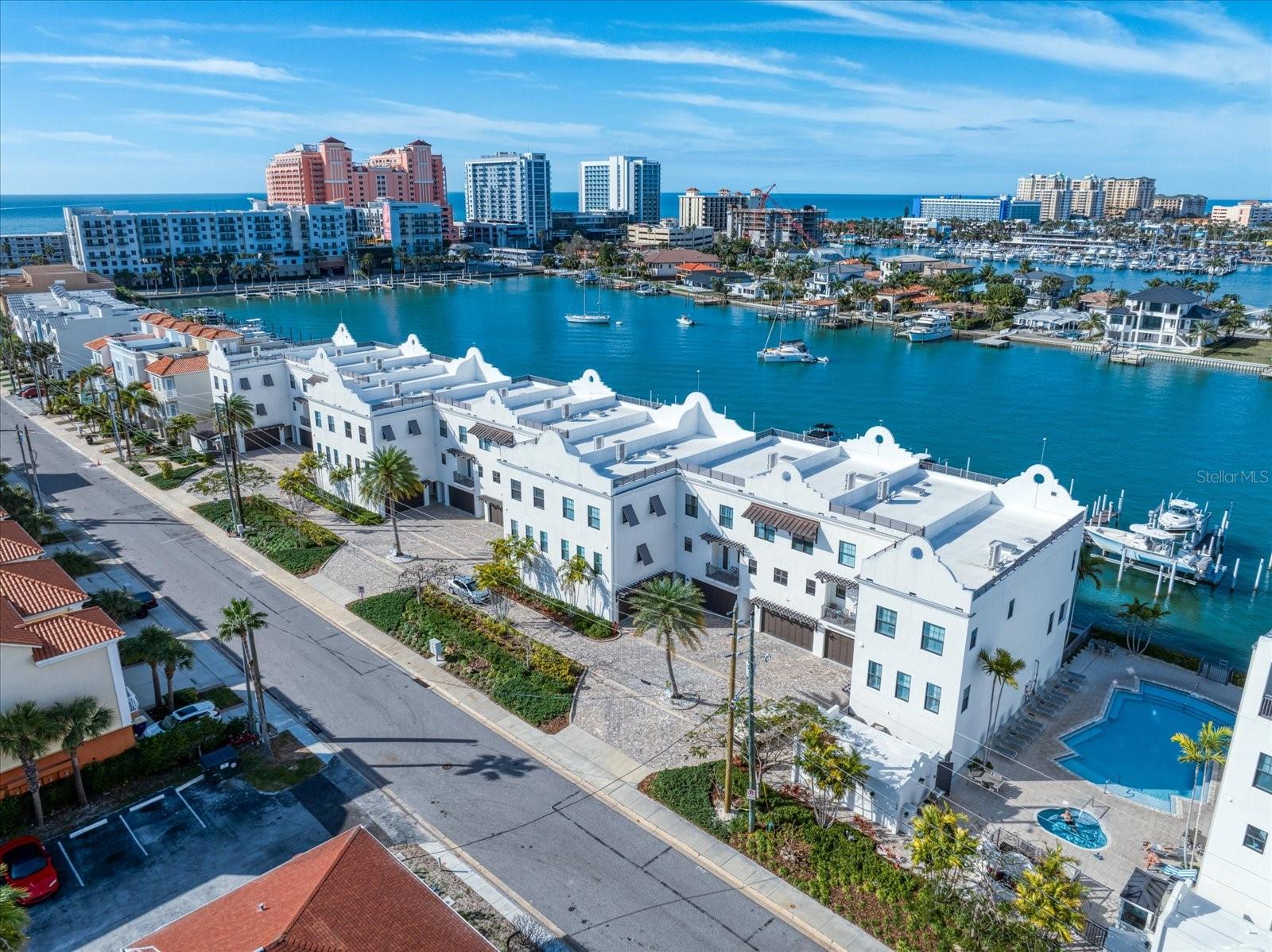 Image 4 of 66 For 158 Brightwater Drive 2