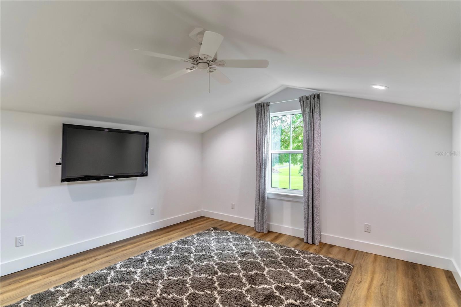 Image 54 of 80 For 31035 Pasco Road