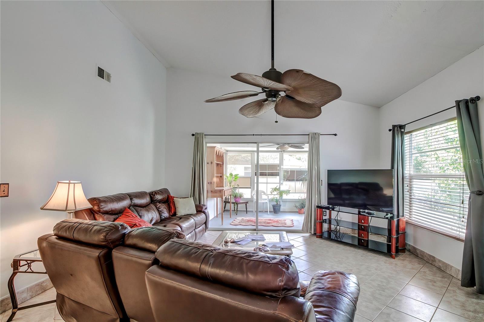 Image 11 of 41 For 4214 Foxboro Drive