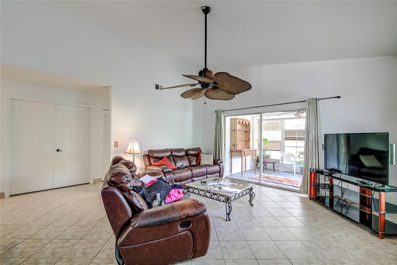 Image 12 of 41 For 4214 Foxboro Drive