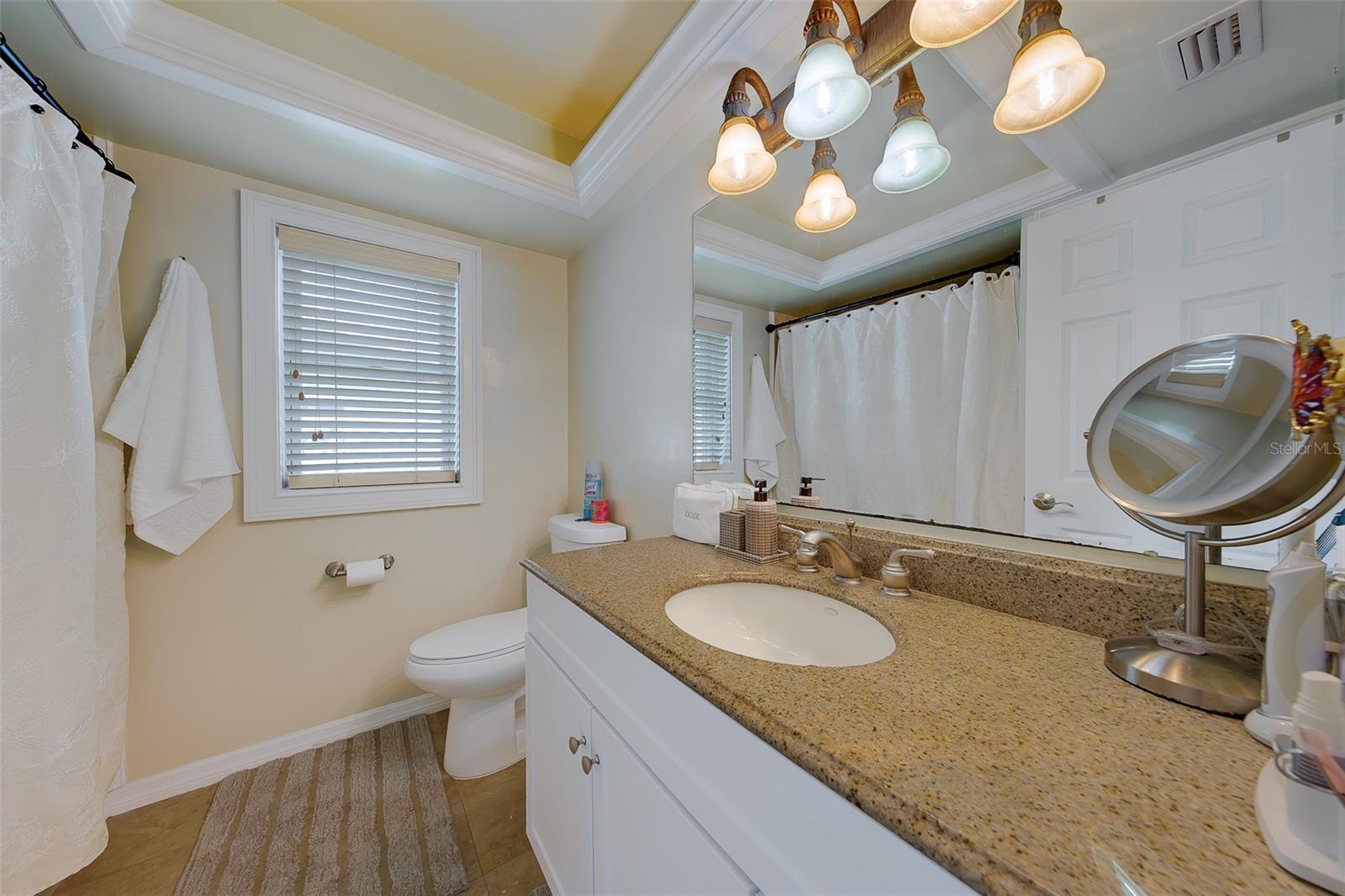 Listing photo id 32 for 2017 Cove Drive