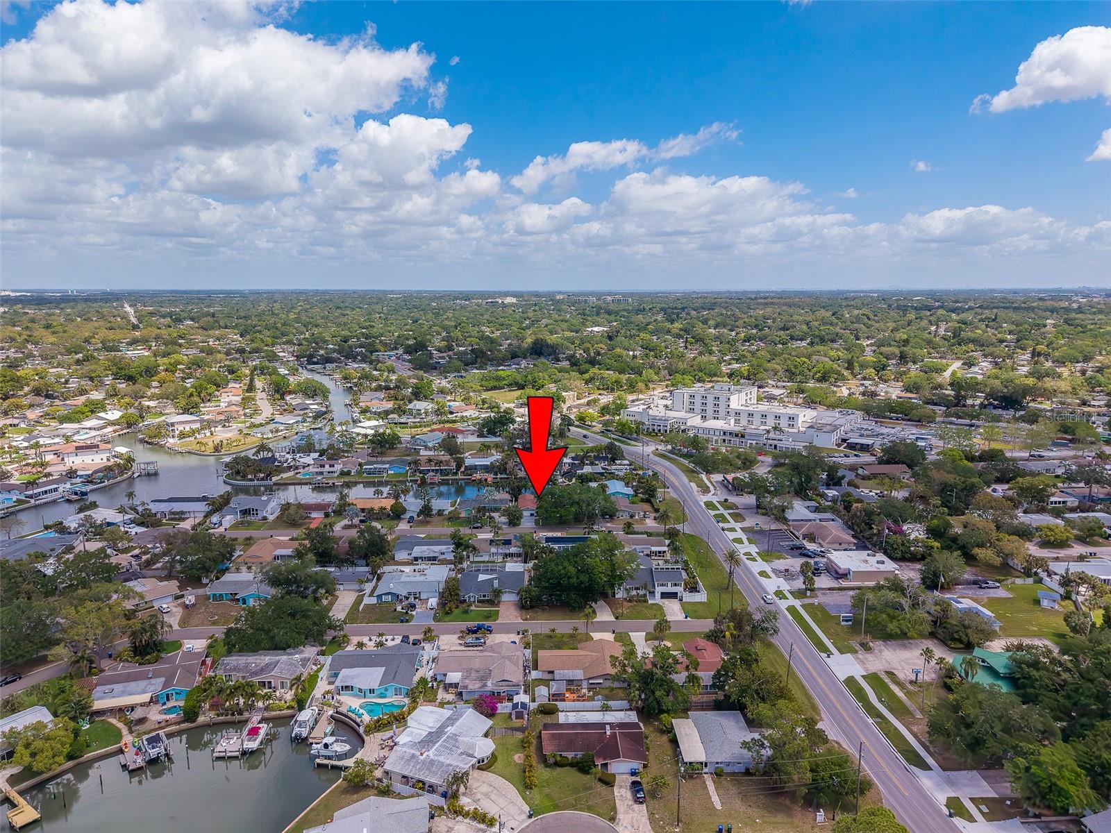 Listing photo id 58 for 2017 Cove Drive