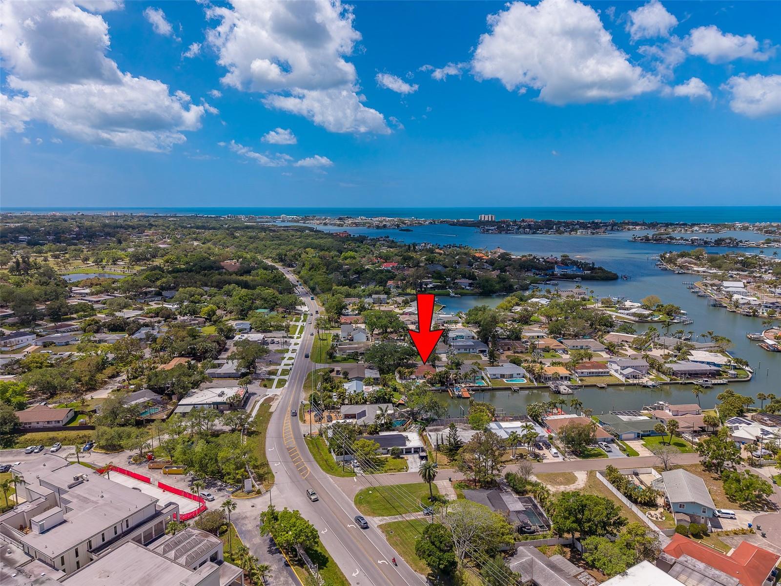 Listing photo id 60 for 2017 Cove Drive