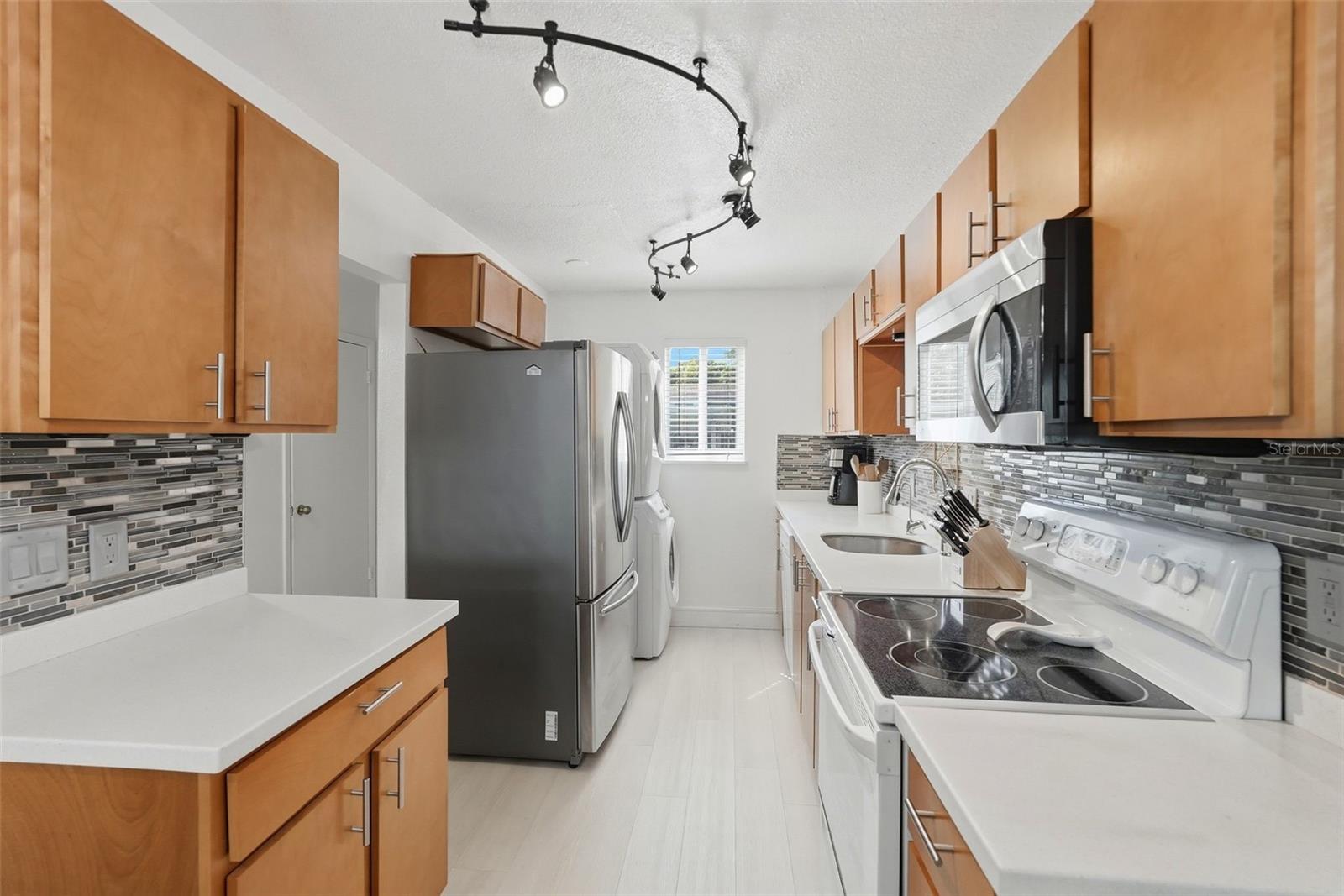 Image 4 of 26 For 107 114th Avenue N