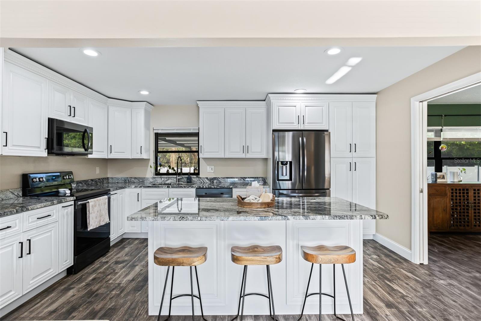 Image 13 of 58 For 2700 49th Street N