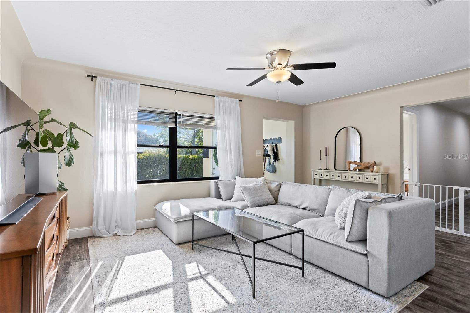 Image 16 of 58 For 2700 49th Street N