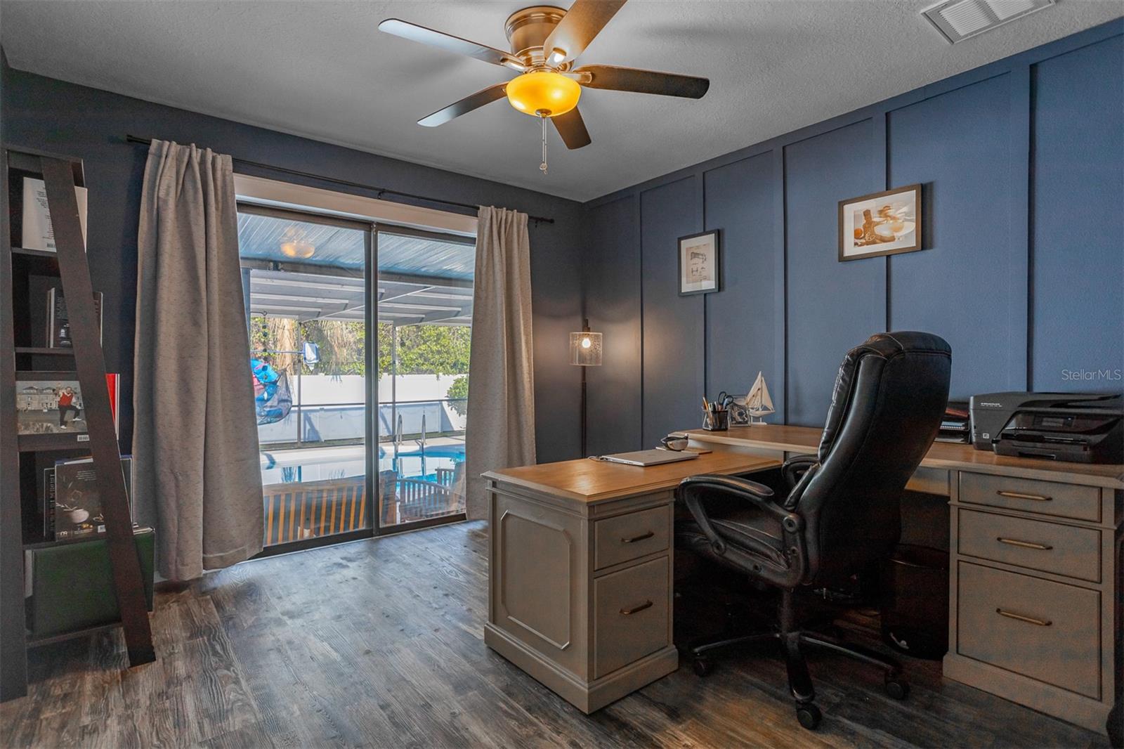 Image 18 of 58 For 2700 49th Street N