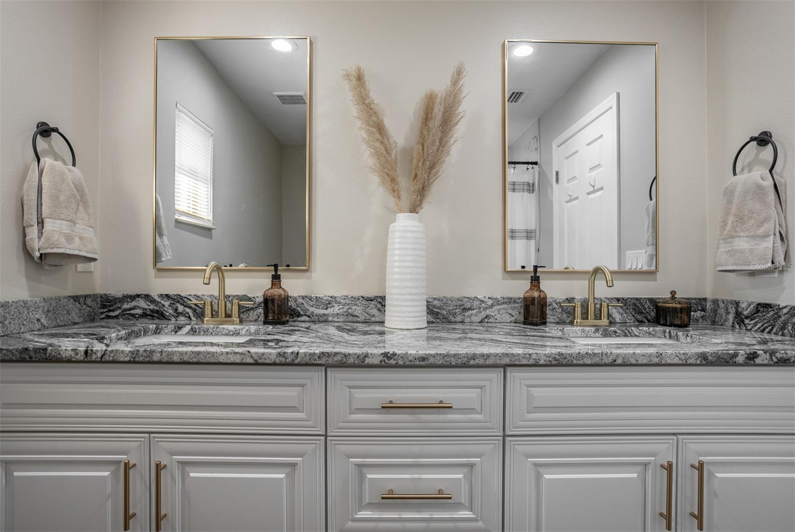 Image 22 of 58 For 2700 49th Street N