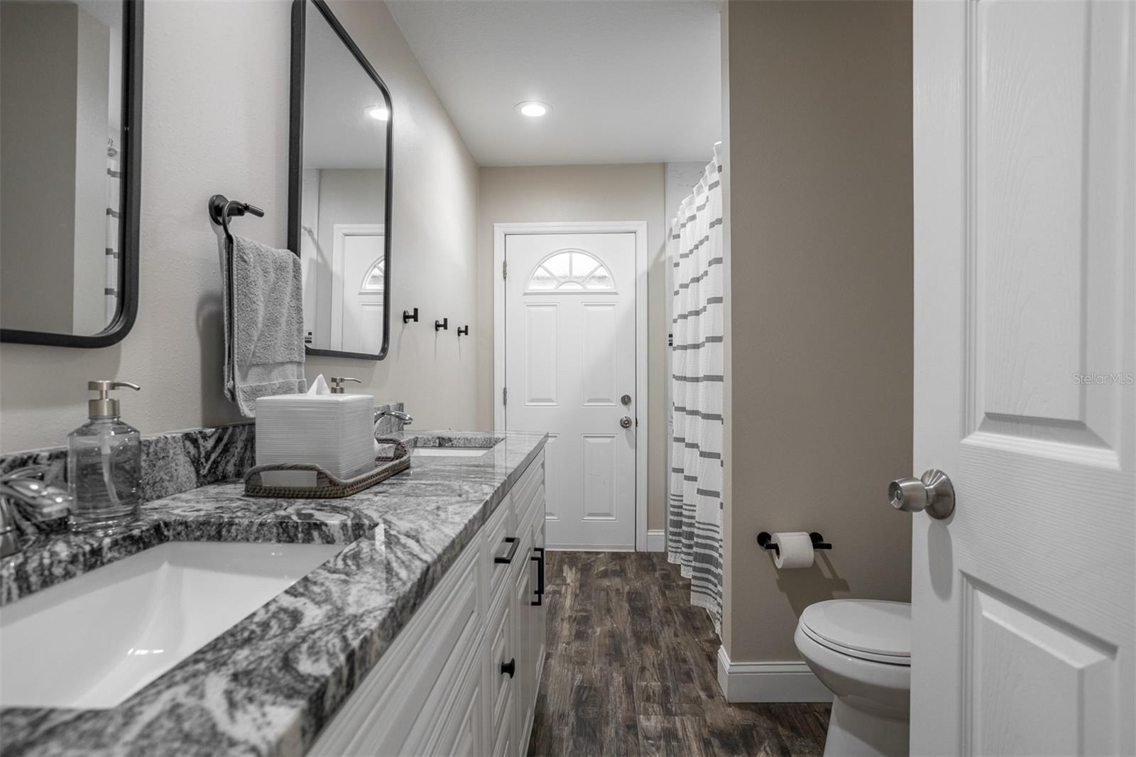 Image 24 of 58 For 2700 49th Street N