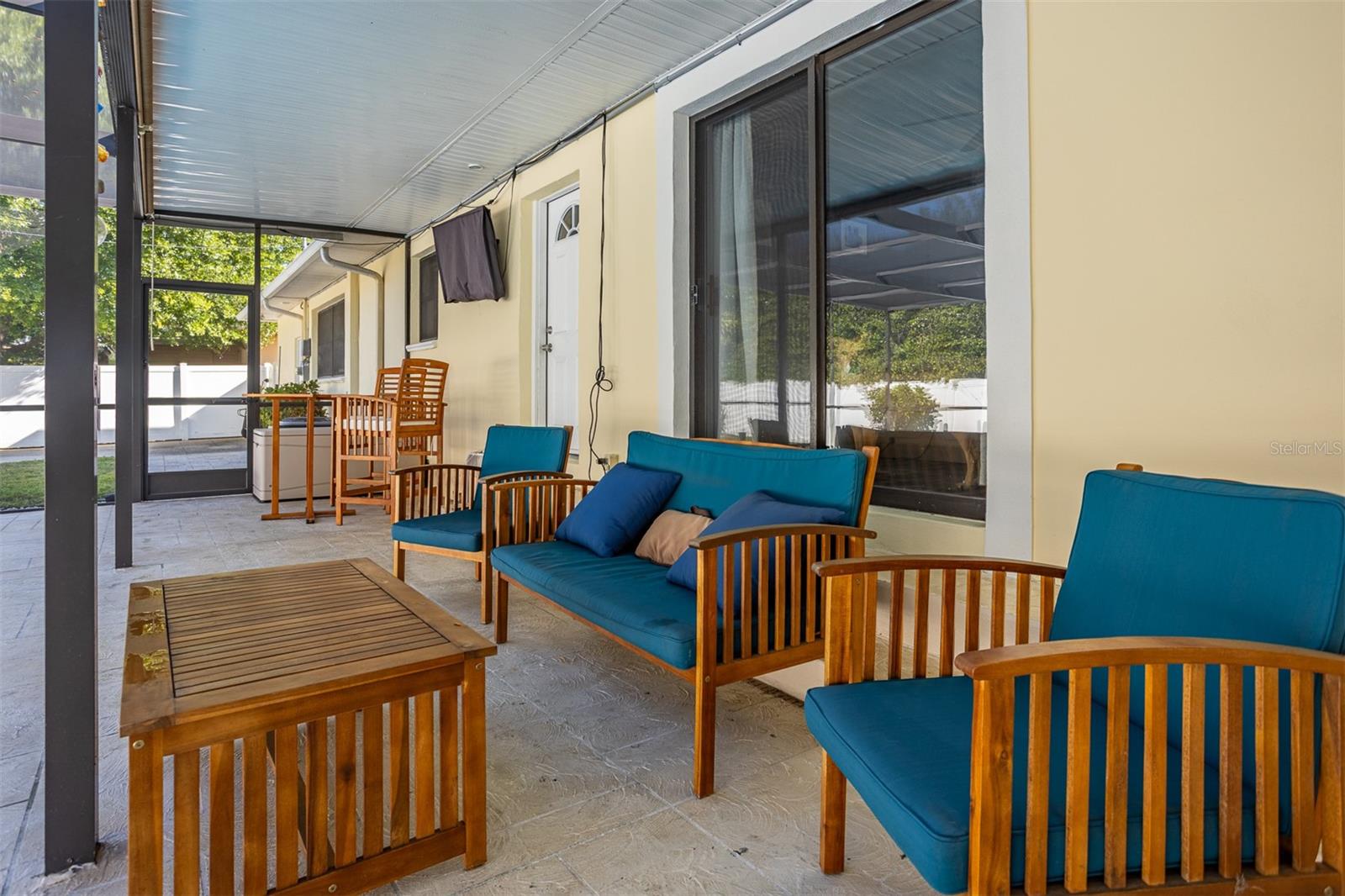 Image 32 of 58 For 2700 49th Street N