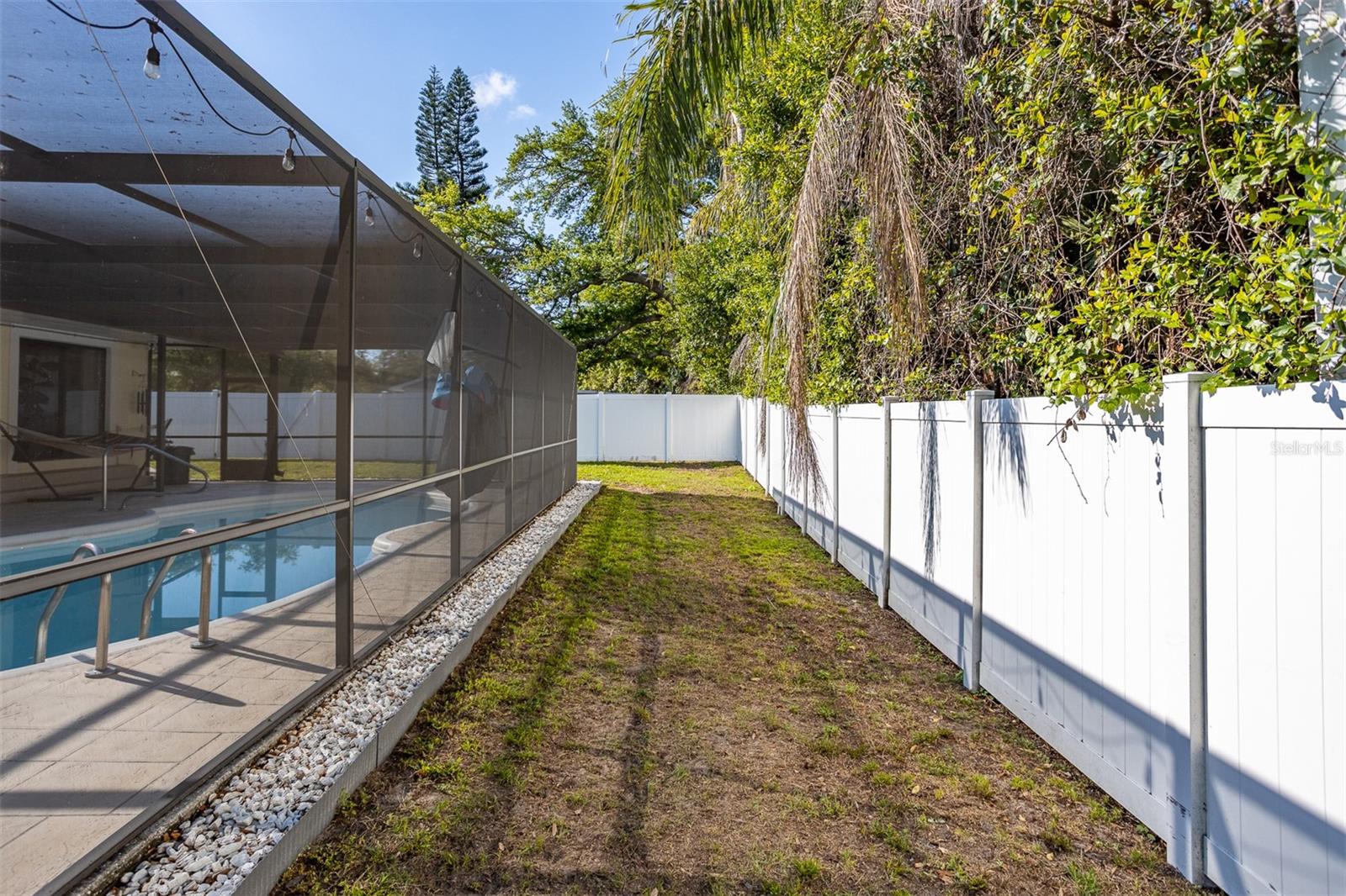 Image 39 of 58 For 2700 49th Street N