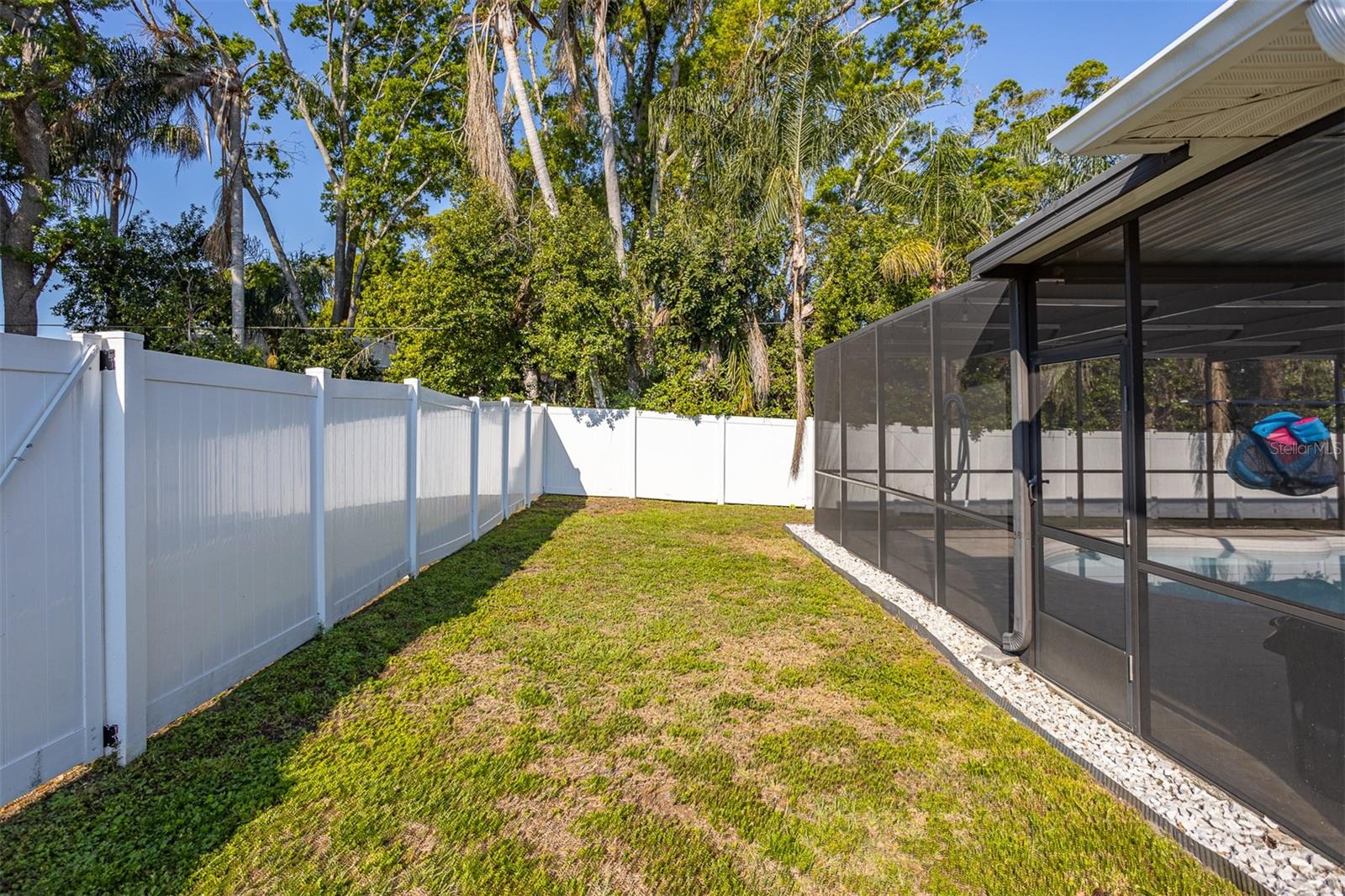 Image 41 of 58 For 2700 49th Street N