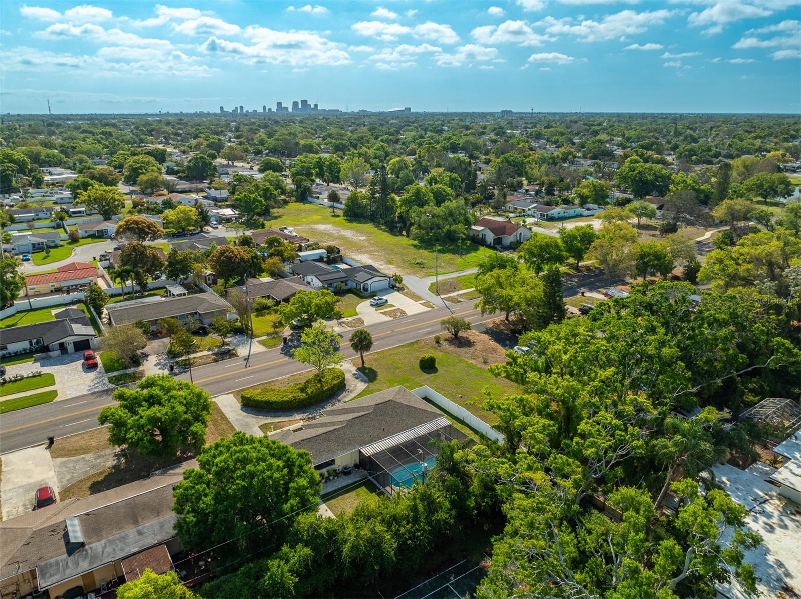 Image 46 of 58 For 2700 49th Street N