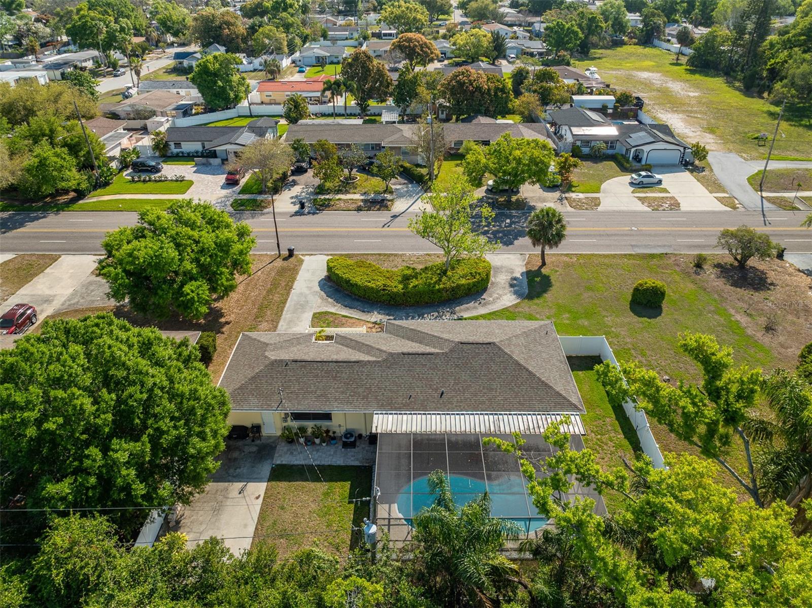 Image 5 of 58 For 2700 49th Street N