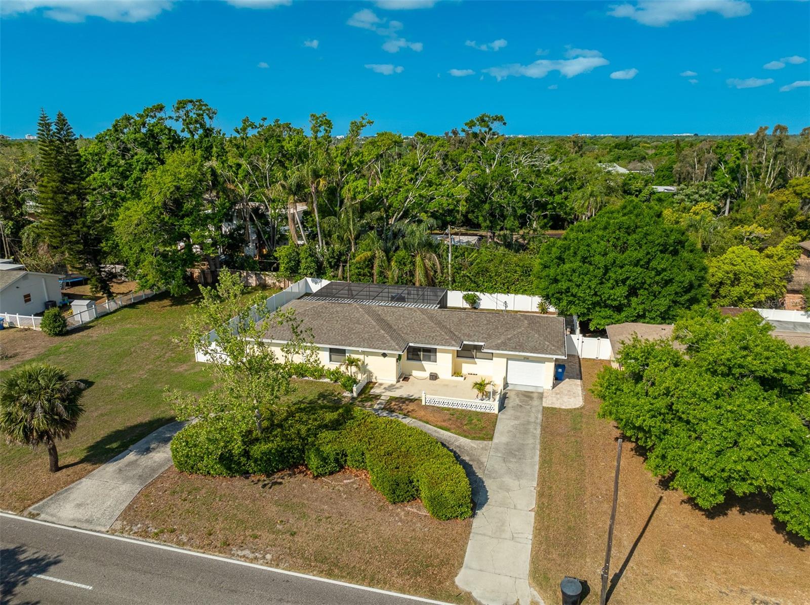 Image 51 of 58 For 2700 49th Street N