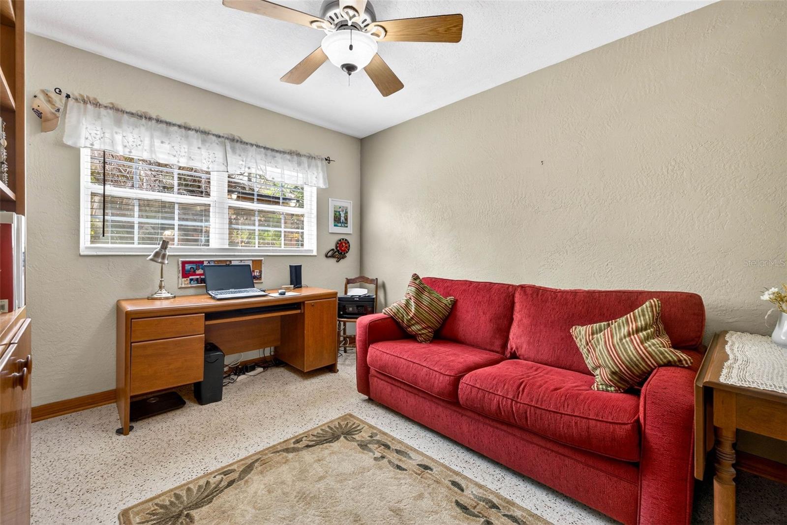 Image 30 of 64 For 212 Lockmoor Avenue