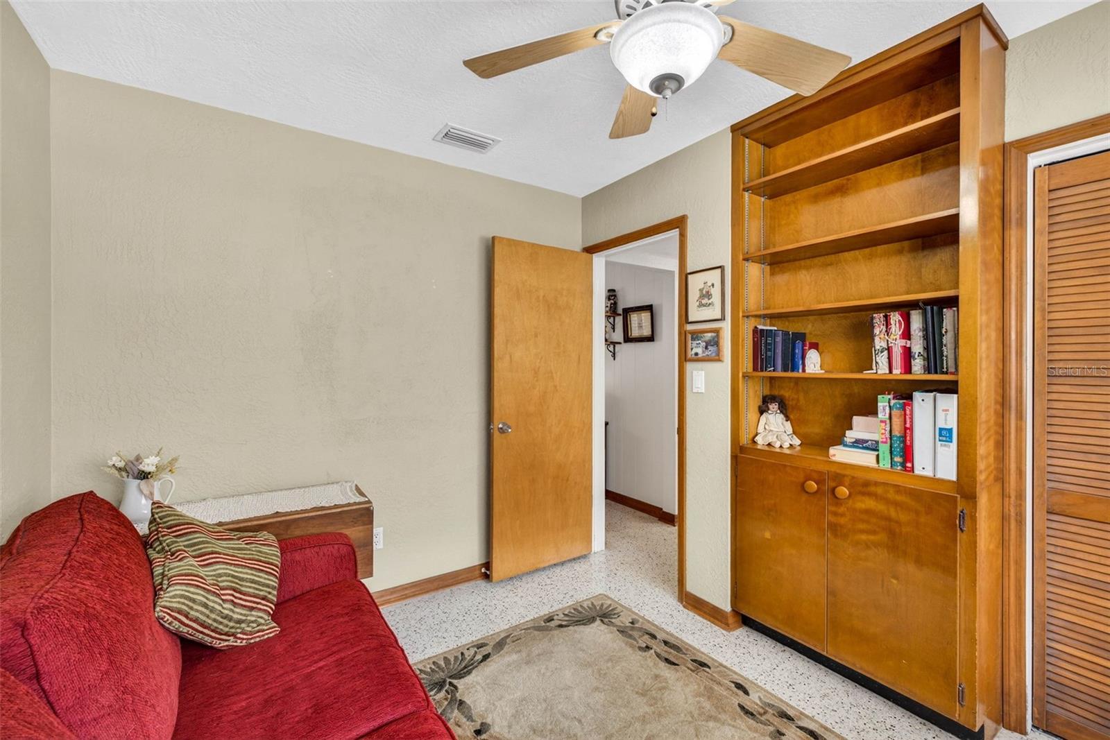 Image 31 of 64 For 212 Lockmoor Avenue