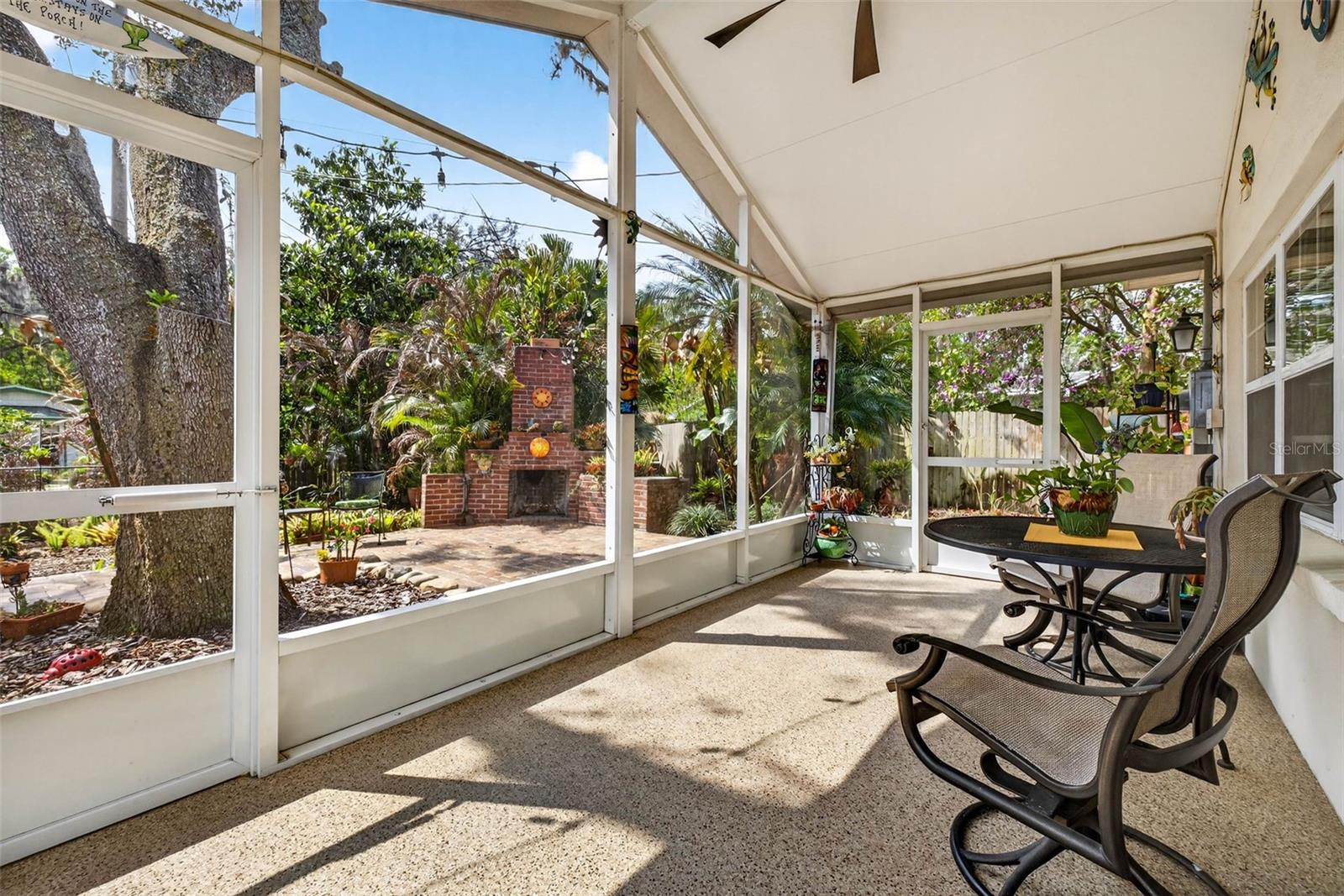 Image 32 of 64 For 212 Lockmoor Avenue