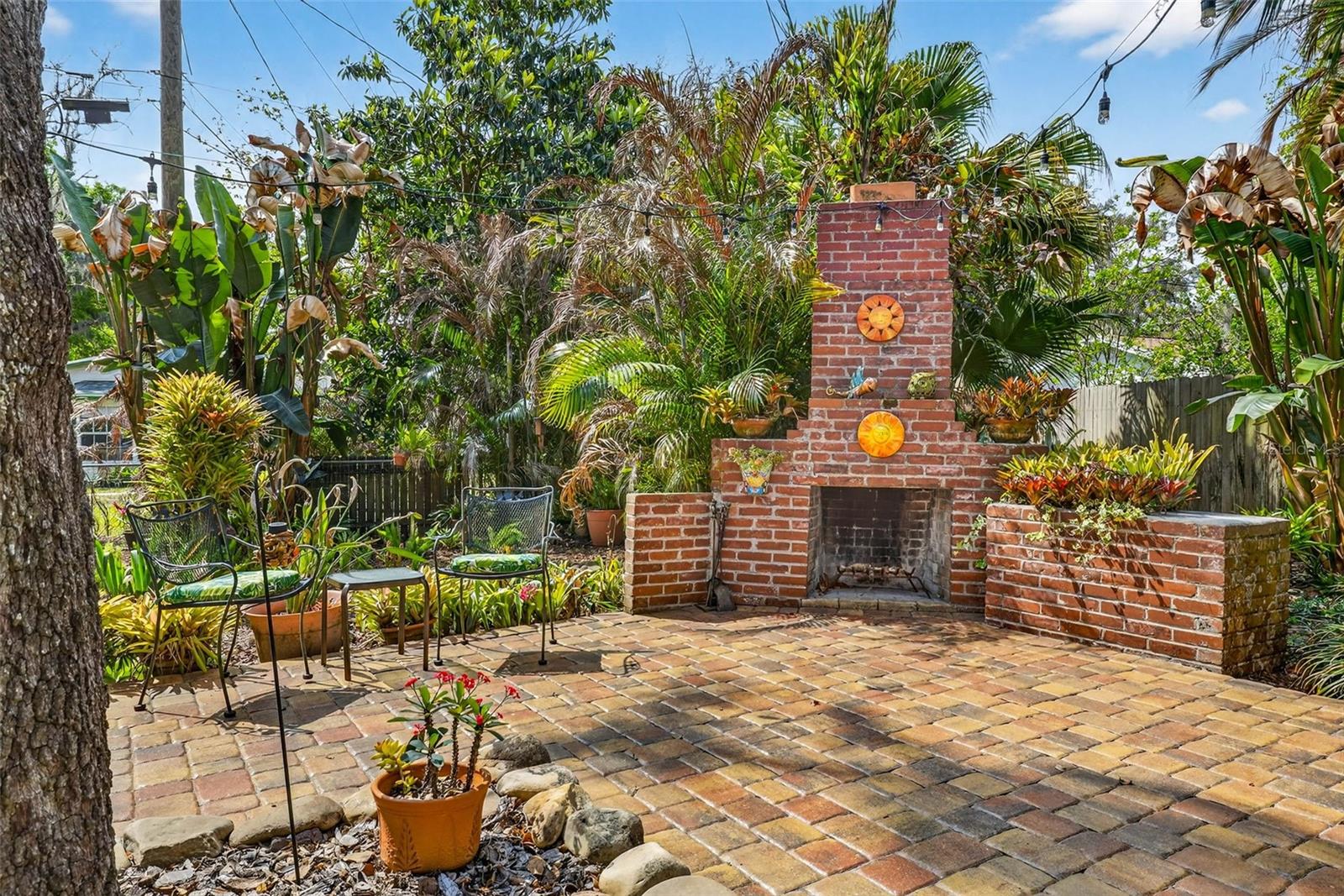 Image 35 of 64 For 212 Lockmoor Avenue