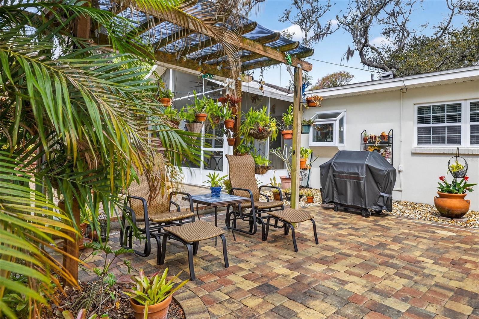 Image 48 of 64 For 212 Lockmoor Avenue