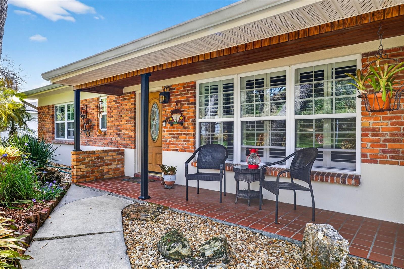 Image 6 of 64 For 212 Lockmoor Avenue