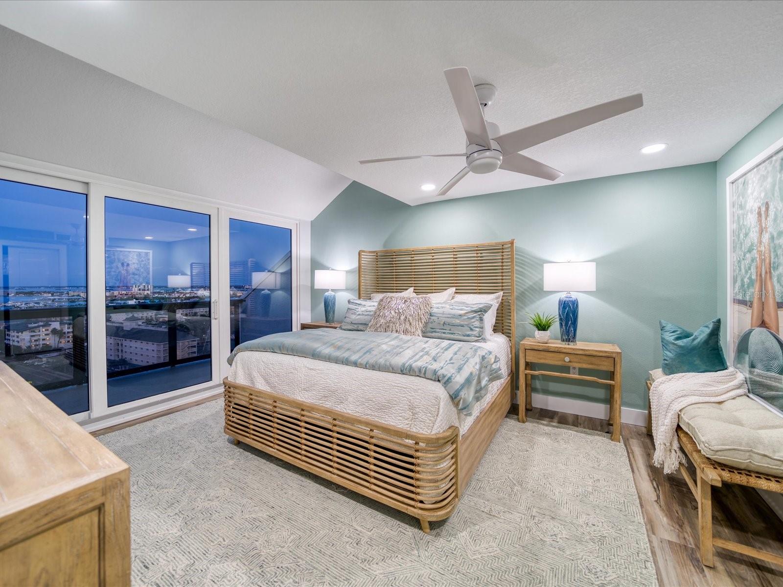 Image 22 of 68 For 450 Gulfview Boulevard S 1708